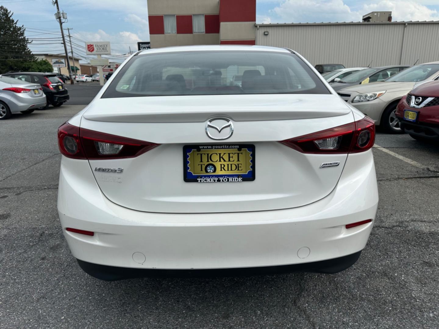 2014 WHITE Mazda MAZDA3 i Touring AT 4-Door (JM1BM1V76E1) with an 2.0L L4 DOHC 16V engine, 6-Speed Automatic transmission, located at 1254 Manheim Pike, Lancaster, PA, 17601, (717) 393-9133, 40.062870, -76.323273 - Photo#5